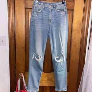 American Eagle mom jeans. Size 28